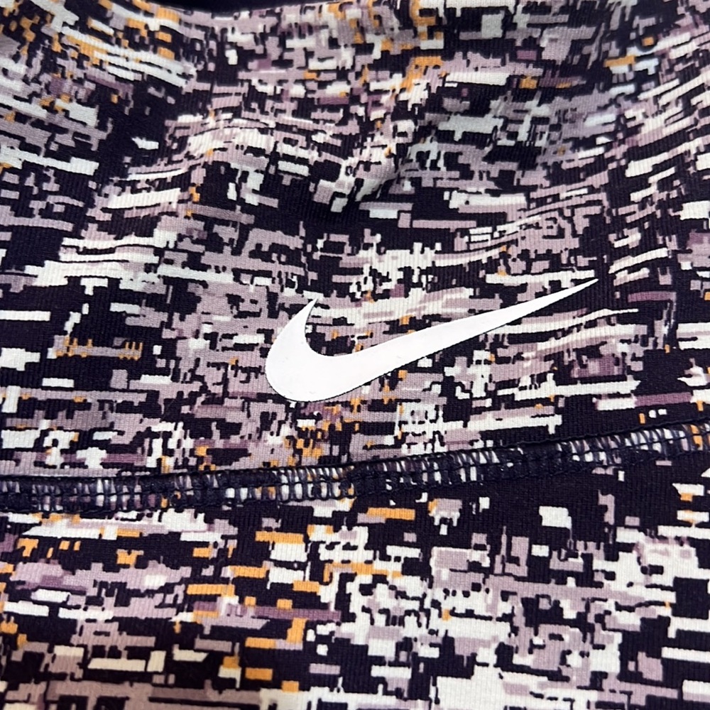 💜Nike Capri leggings with NIKE logo print - Picture 7 of 11